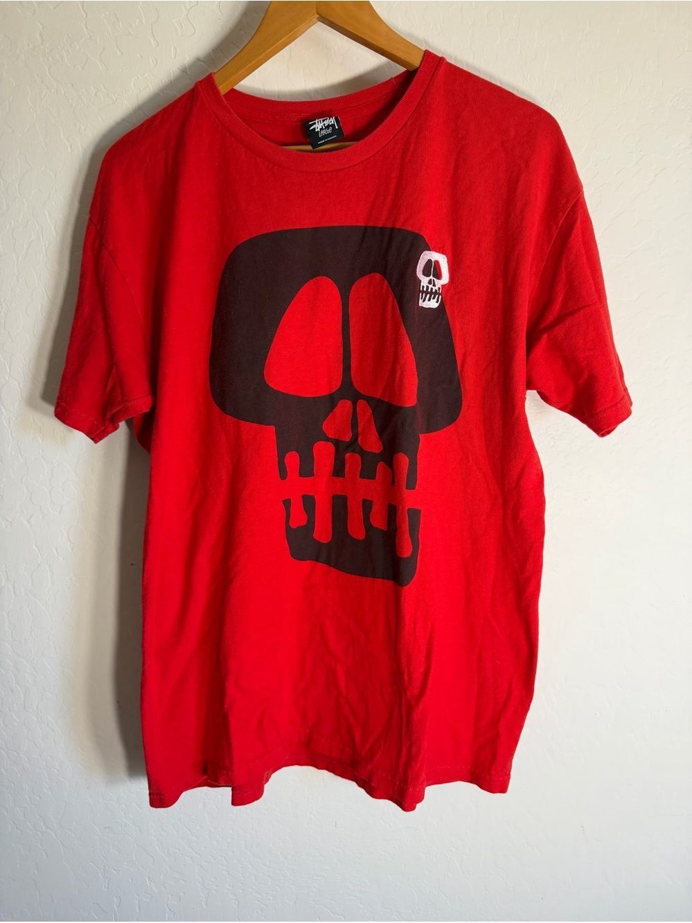 STUSSY Big Skull Print Graphic Tee Red Black Size L / Large Skate Streetwear